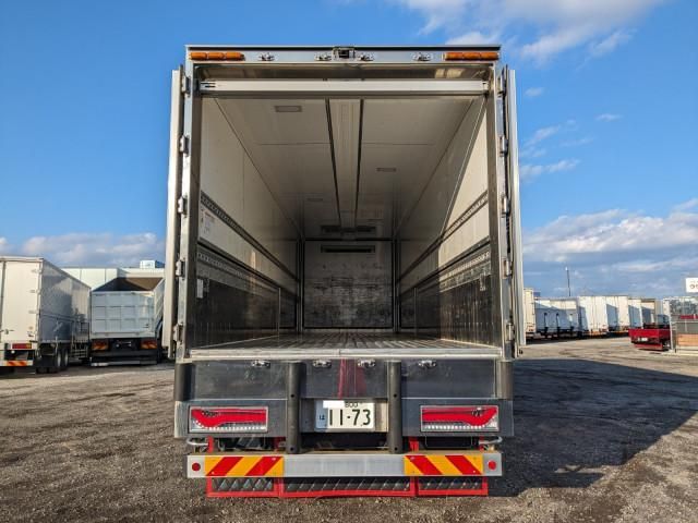 NISSAN DIESEL QUON 2021 Image 31