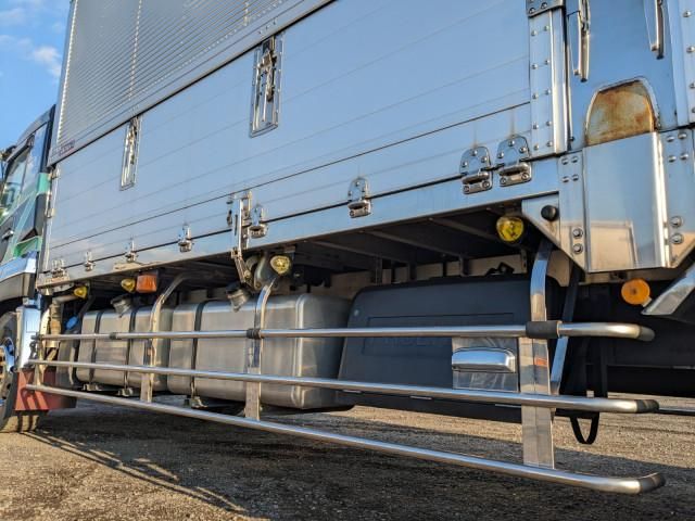 NISSAN DIESEL QUON 2021 Image 31