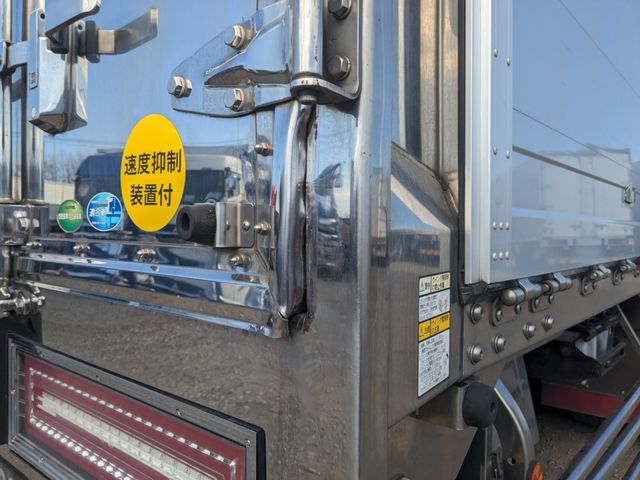 ISUZU GIGA 2020 Image 31