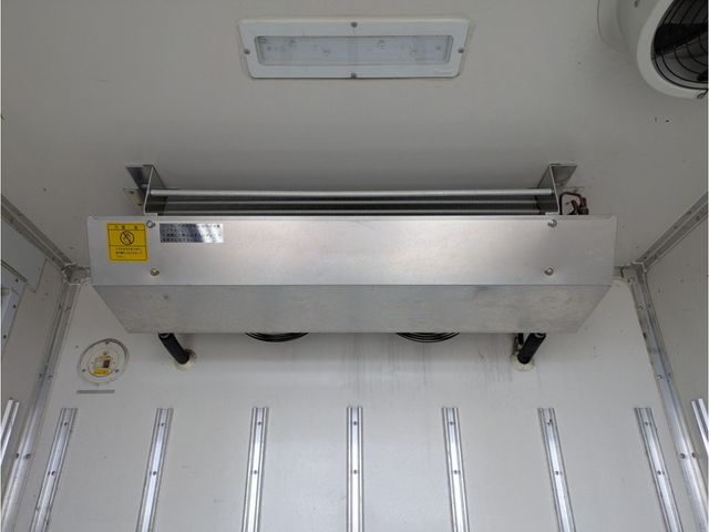 ISUZU ELF 2019 Image 31