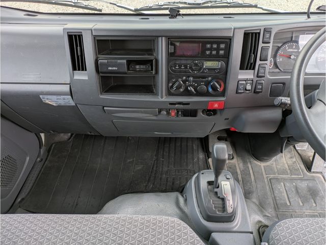 ISUZU ELF 2019 Image 31