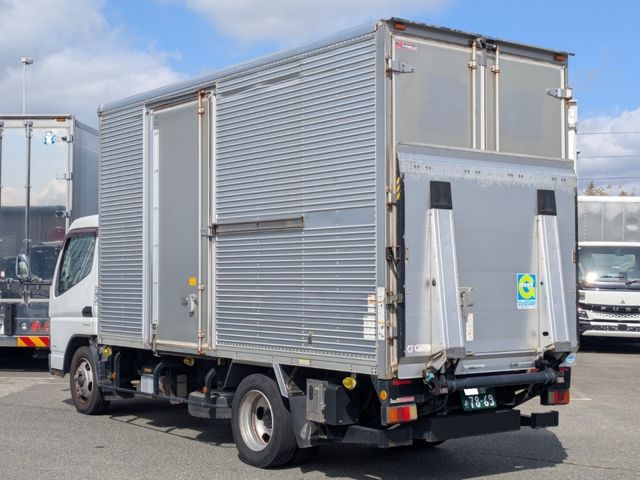 MITSUBISHI CANTER 2018 Image 31