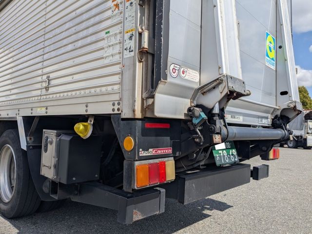 MITSUBISHI CANTER 2018 Image 31