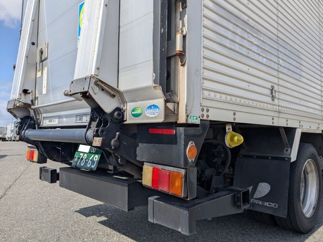 MITSUBISHI CANTER 2018 Image 31