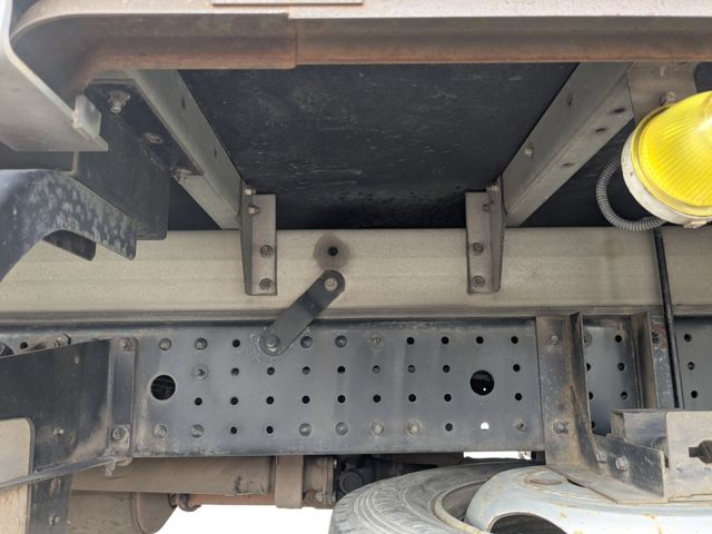 MITSUBISHI CANTER 2018 Image 31