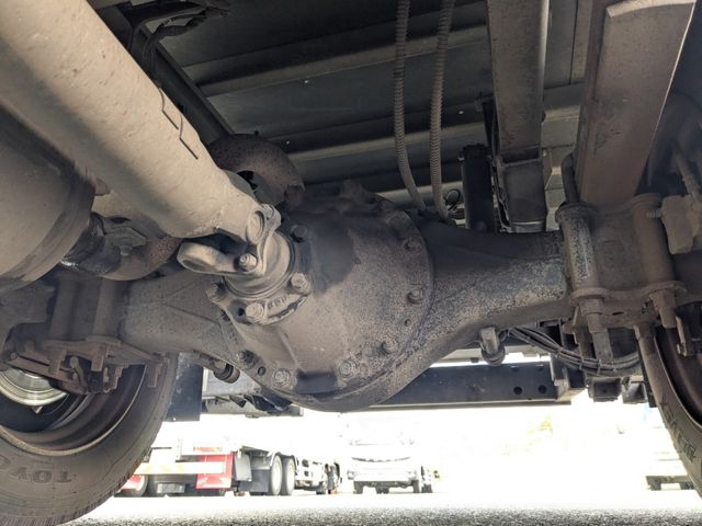 MITSUBISHI CANTER 2018 Image 31