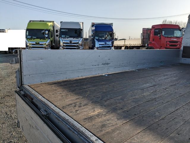 HINO DUTRO 2018 Image 31