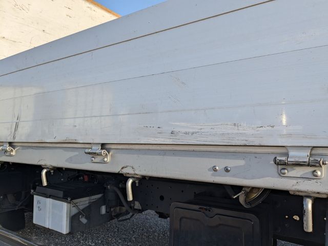 HINO DUTRO 2018 Image 31