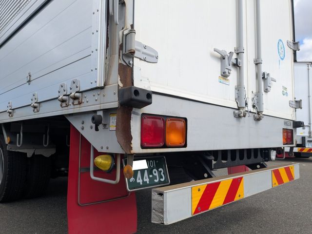 ISUZU FORWARD 2014 Image 31