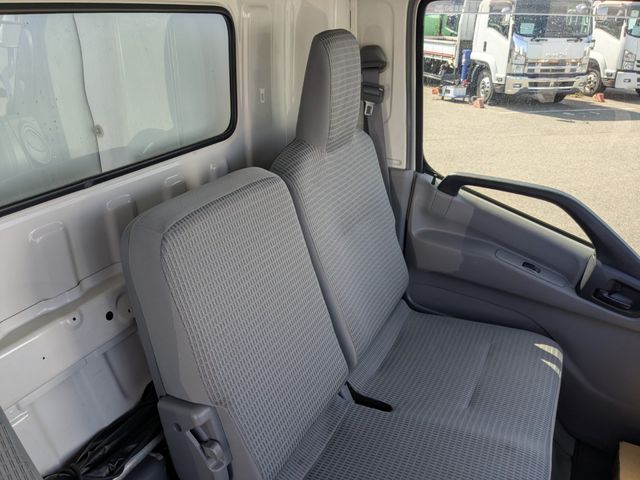 TOYOTA DYNA 2014 Image 31