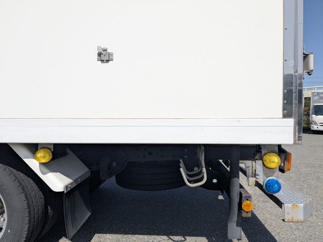 TOYOTA DYNA 2014 Image 31