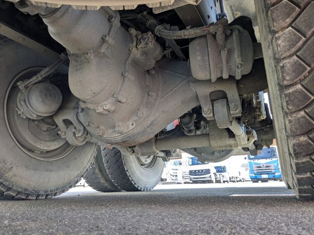 ISUZU GIGA 2014 Image 31