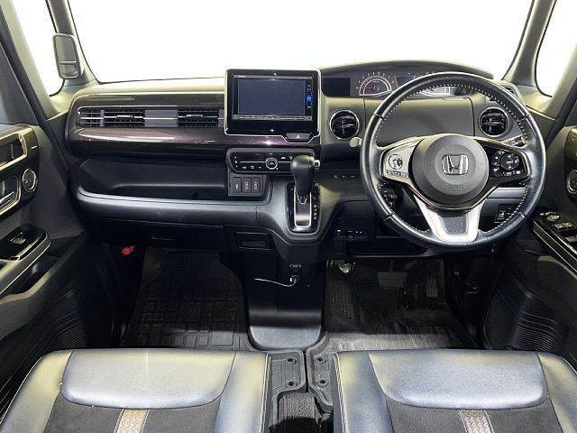 HONDA N BOX CUSTOM 2017 Image 31