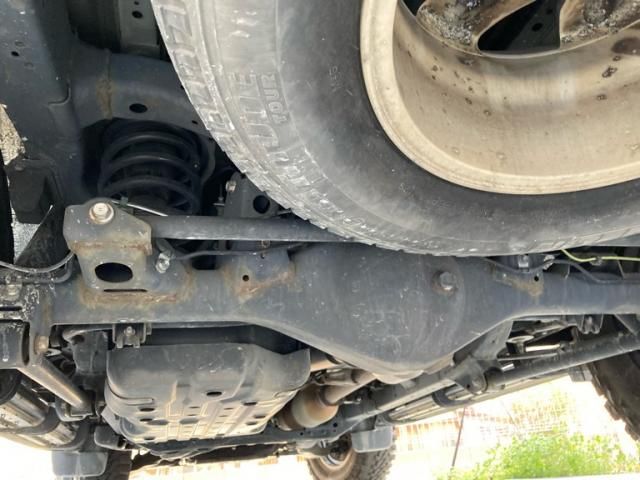 TOYOTA LANDCRUISER PRADO 2015 Image 31