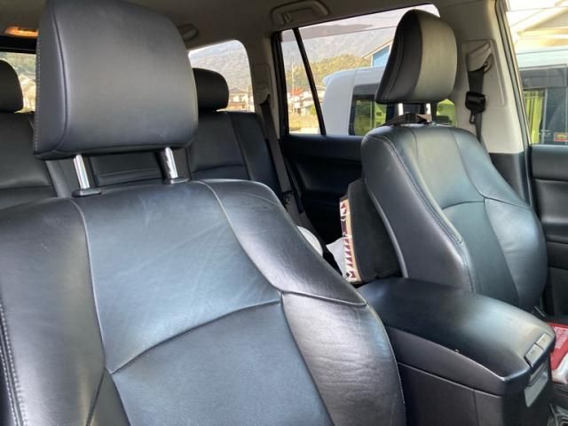 TOYOTA LANDCRUISER PRADO 2015 Image 31