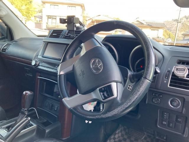 TOYOTA LANDCRUISER PRADO 2015 Image 31