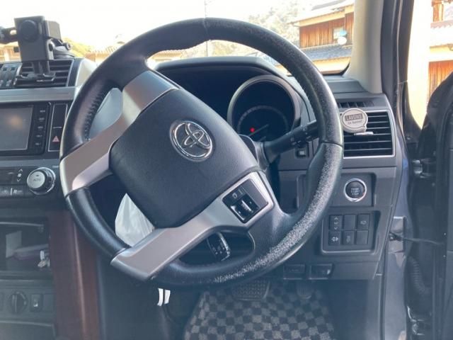 TOYOTA LANDCRUISER PRADO 2015 Image 31