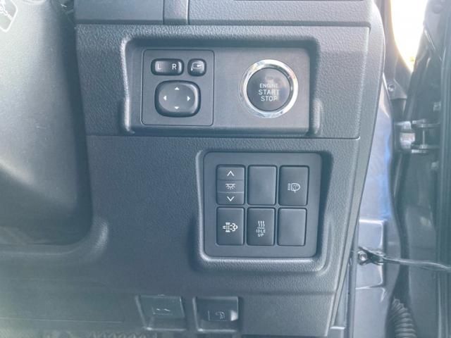 TOYOTA LANDCRUISER PRADO 2015 Image 31