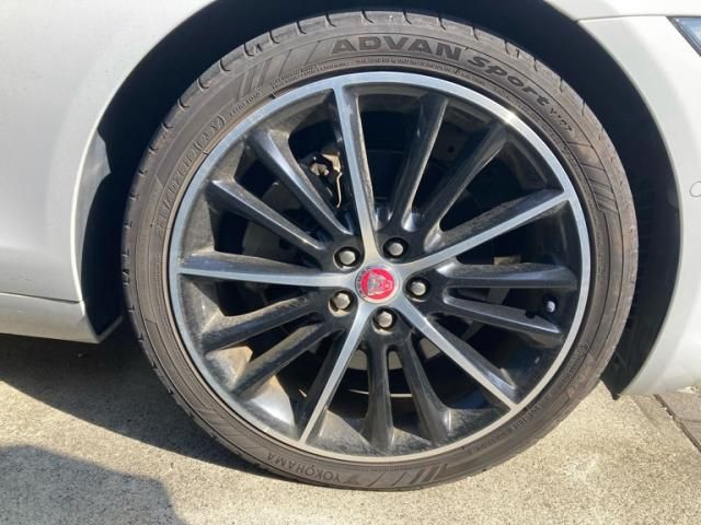 JAGUAR XESERIES 2015 Image 31