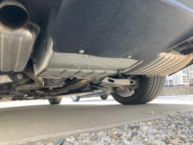 JAGUAR XESERIES 2015 Image 31