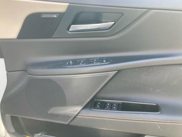 JAGUAR XESERIES 2015 Image 31