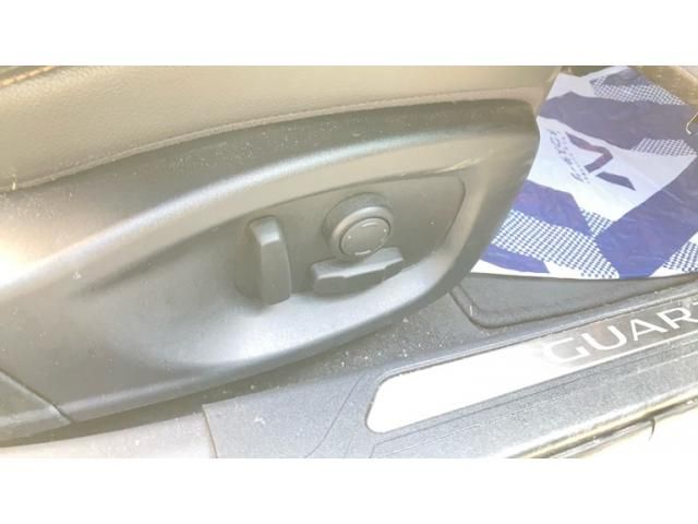 JAGUAR XESERIES 2015 Image 31