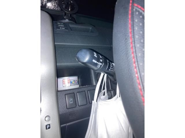 TOYOTA VOXY 2011 Image 31