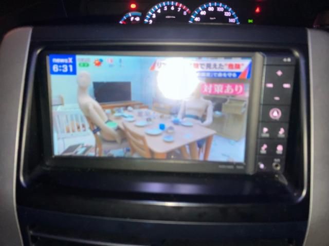 TOYOTA VOXY 2011 Image 31