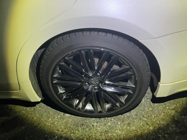 TOYOTA CROWN SEDAN 2017 Image 31