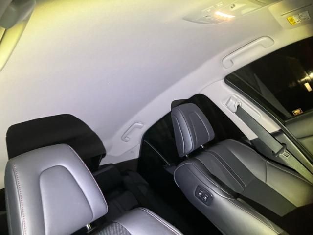 TOYOTA CROWN SEDAN 2017 Image 31