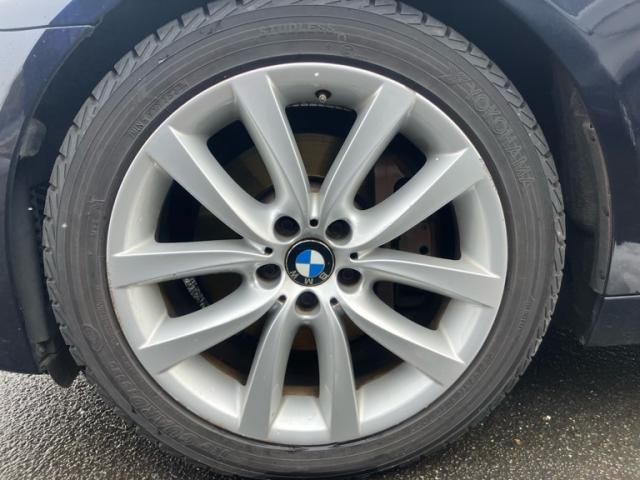 BMW 5SERIES SEDAN 2011 Image 31