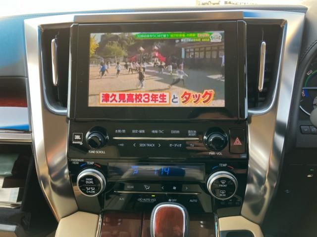 TOYOTA ALPHARD HYBRID 4WD 2016 Image 31