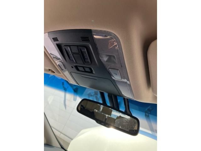 TOYOTA ALPHARD HYBRID 4WD 2016 Image 31