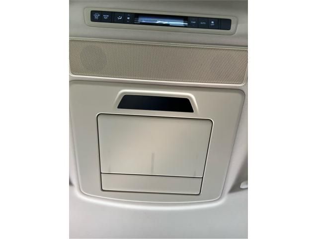 TOYOTA ALPHARD HYBRID 4WD 2016 Image 31