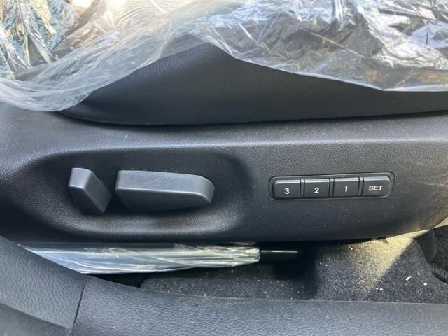 MAZDA ATENZA SEDAN 2011 Image 31