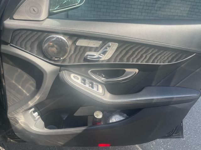 MERCEDES BENZ C CLAS 2015 Image 31