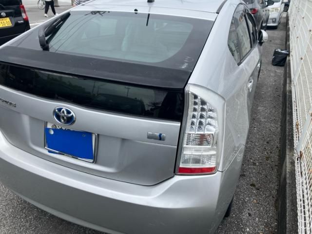 TOYOTA PRIUS 2010 Image 31