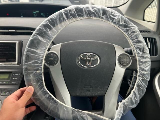 TOYOTA PRIUS 2010 Image 31