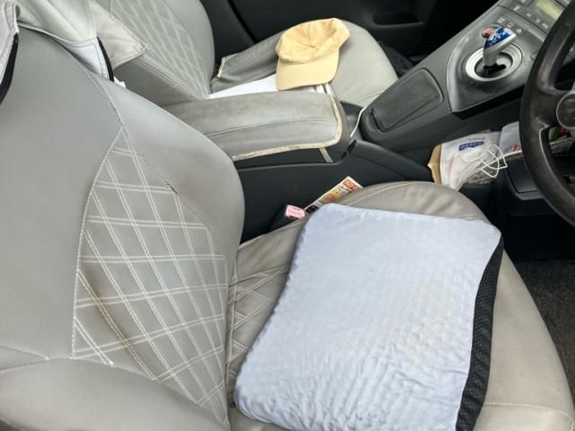 TOYOTA PRIUS 2010 Image 31