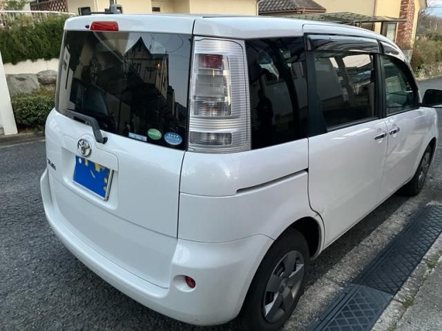 TOYOTA SIENTA 2014 Image 31