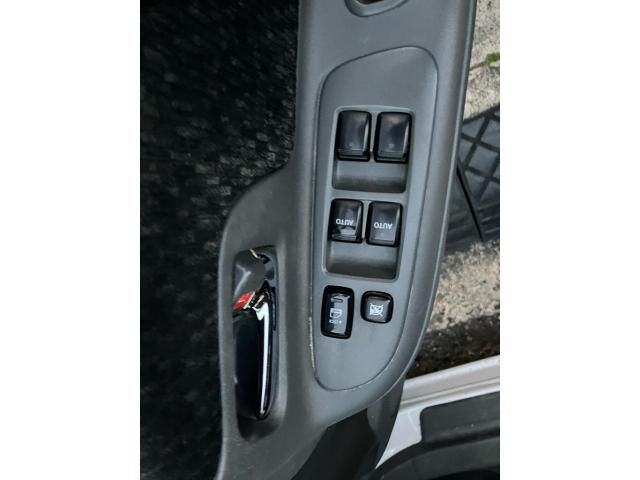 TOYOTA SIENTA 2014 Image 31