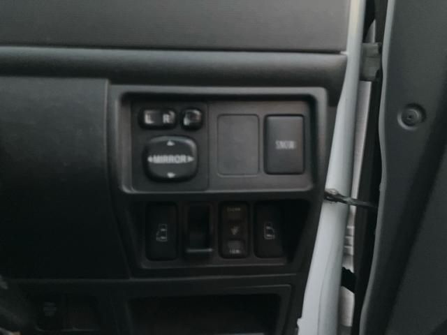 TOYOTA SIENTA 2014 Image 31