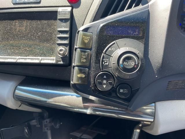 HONDA CR-Z 2010 Image 31