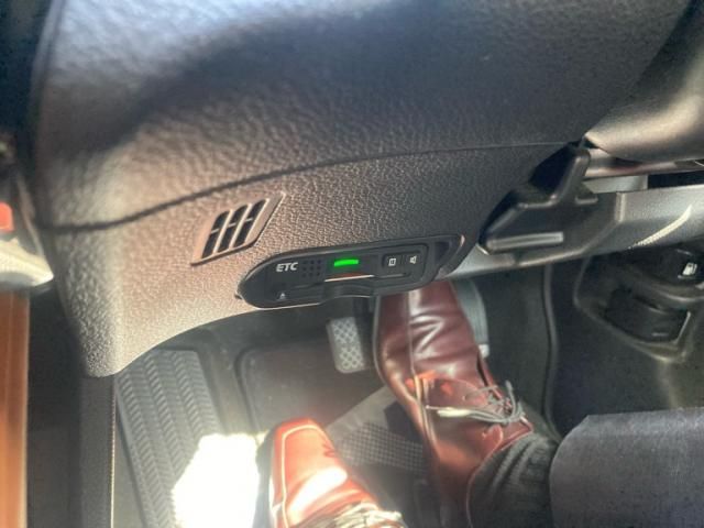 HONDA VEZEL HYBRID 2014 Image 31