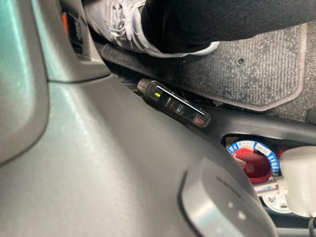 TOYOTA NOAH 2005 Image 31