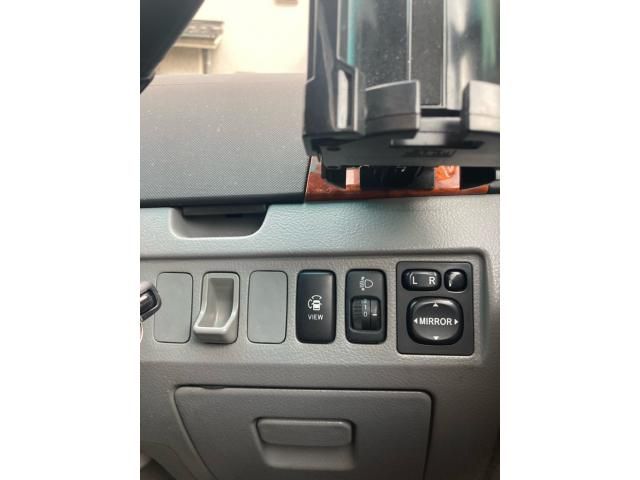 TOYOTA NOAH 2005 Image 31