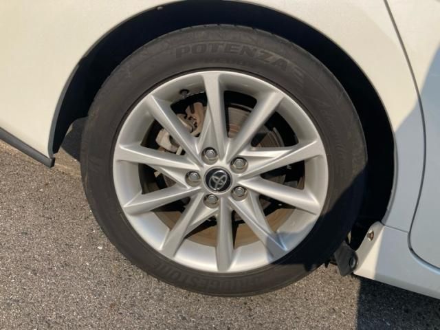 TOYOTA PRIUS ALPHA 2017 Image 31