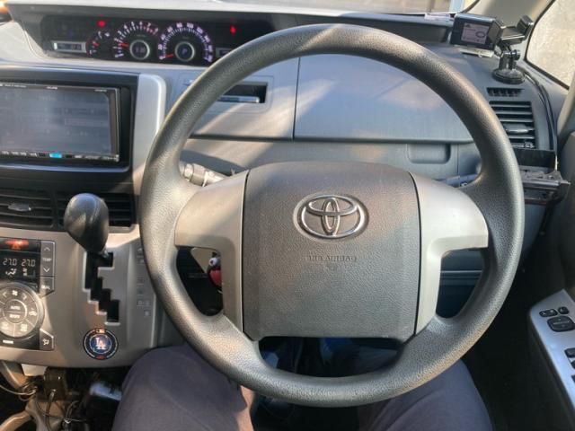 TOYOTA NOAH 2009 Image 31