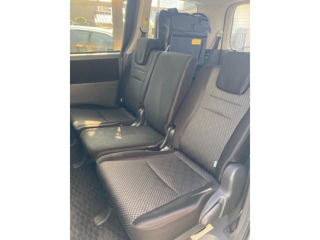 TOYOTA NOAH 2009 Image 31