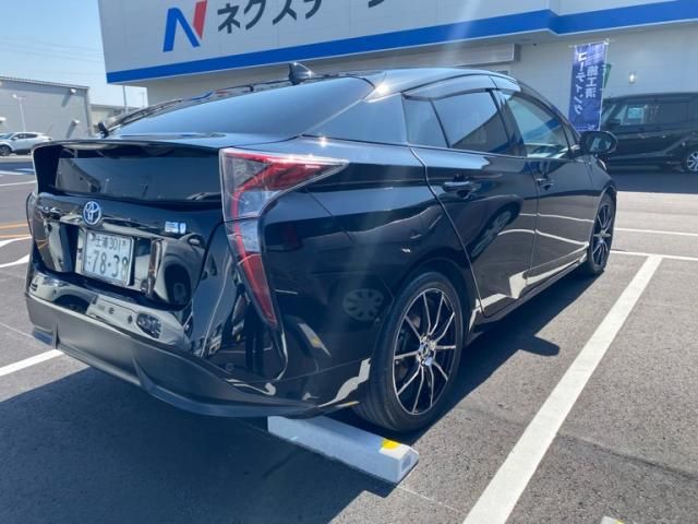 TOYOTA PRIUS 2016 Image 31